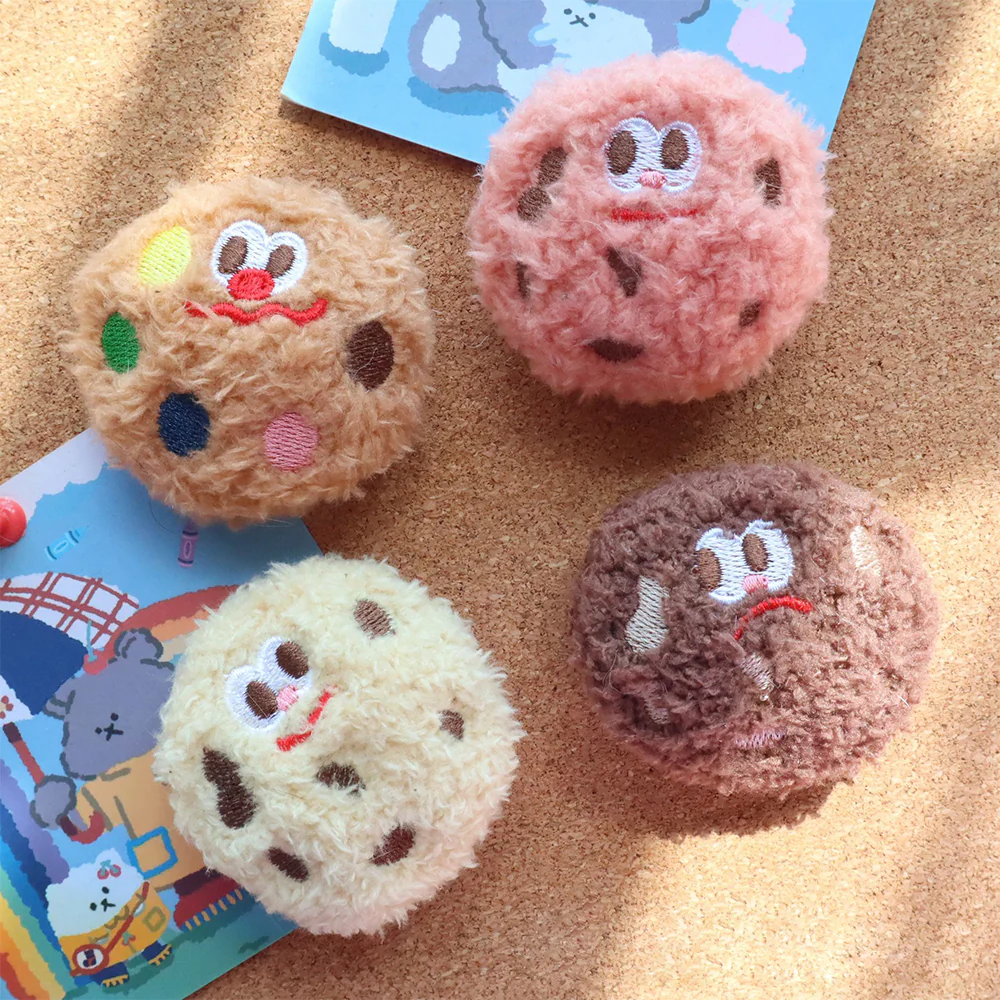 Cartoon Cookie Cat Chew Plush Toy - Image 4