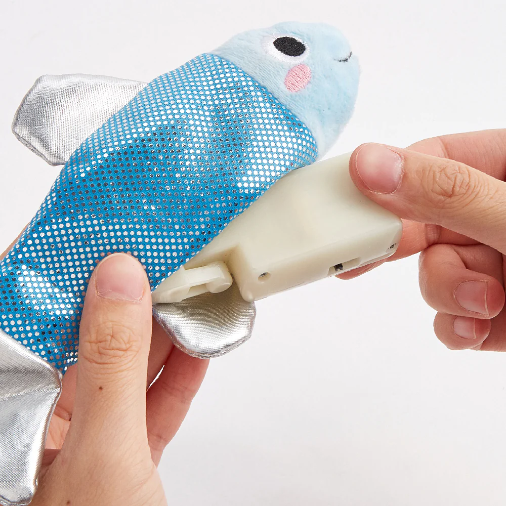 FOFOS Sardine Dancing Fish Cat Toy - USB Charging - Image 8