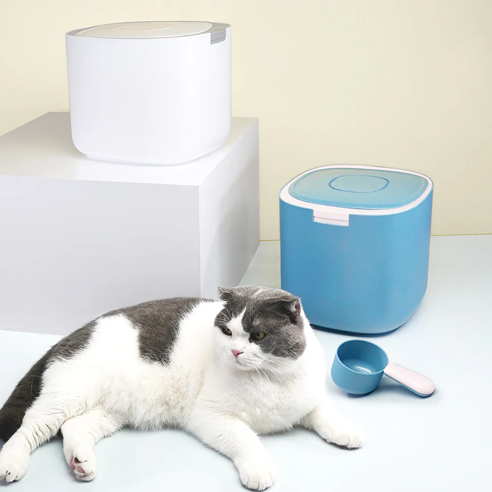 PAKEWAY White & Gray Pet Food Storage 10L - Image 6