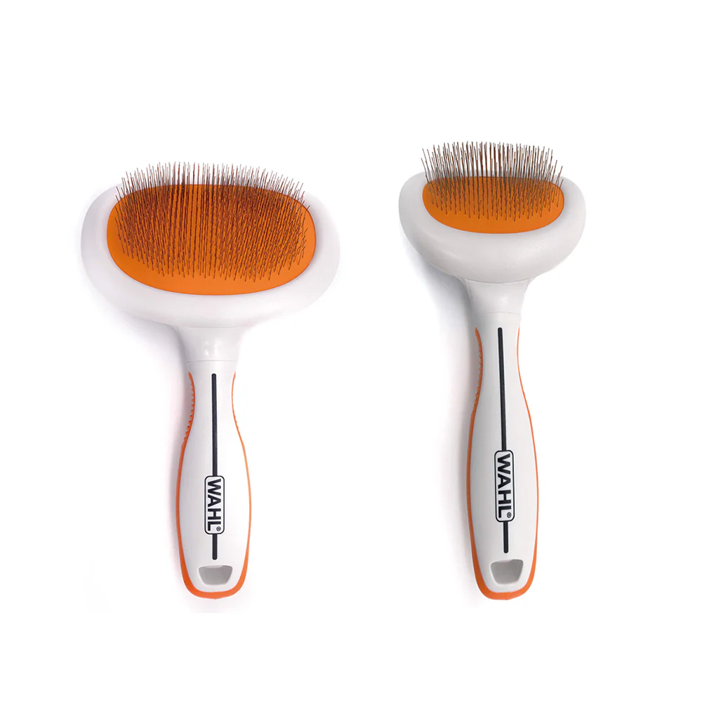 WAHL Orange/White Metal Slicker Brush